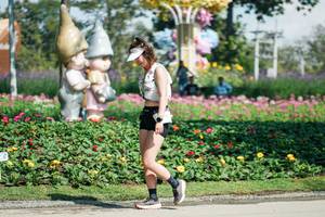 BIB: 
                            <button type="button" onclick="openModal(27609375)" class="btn btn-primary btn-sm float-right btn-popup" data-toggle="modal" data-target=".modal-high-quality">
                        <i class="fas fa-shopping-cart"></i> Add to Cart
                    </button>
                                            <button type="button" onclick="isThisMe(27609375, true)" class="btn btn-success btn-sm float-right btn-popup btn-isme hidden" data-toggle="tooltip" data-placement="bottom" title="นี่คือรูปของคุณใช่ไหม คลิกที่นี่เพื่อเอาเข้าอัลบั้ม">
                        <i class="fas fa-plus"></i> Add to album
                    </button>
                    <button type="button" onclick="isThisMe(27609375, false)" class="btn btn-warning btn-sm float-right btn-popup btn-isnotme hidden">
                        <i class="fas fa-ban"></i> Remove from album
                    </button>